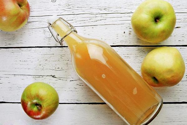 Рецепт яблочного уксуса для усиления очистительных процедур