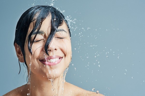 Как правильно принимать холодный душ, чтобы укрепить организм и повысить продуктивность