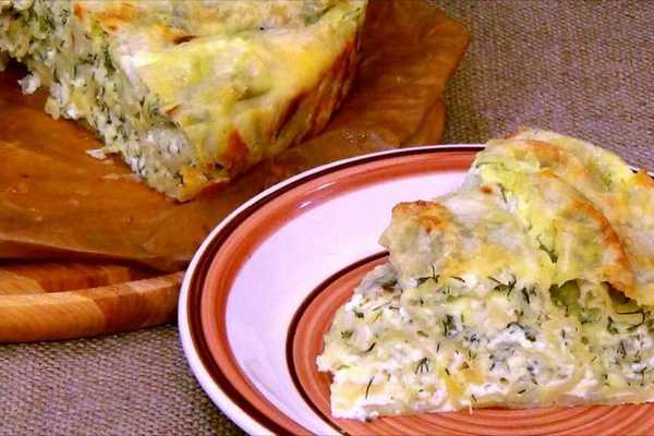 Пирог из лаваша с творожно-сырной начинкой: простой рецепт