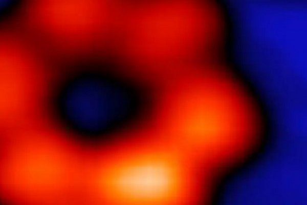 Ученые сделали первый в истории рентгеновский снимок одного атома