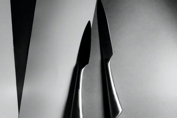 Ножи снова будут сверкать: окуните их в простой раствор