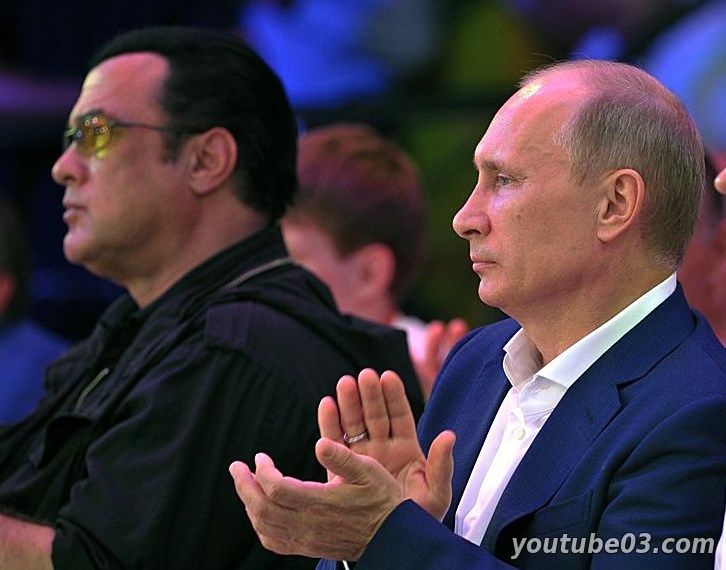 Путин дал Стивену Сигалу российское гражданство