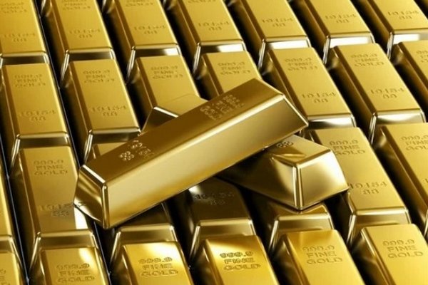 Золото рекордно выросло в цене