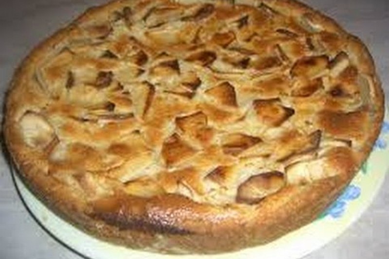 Рецепт домашнего пирога с яблоками