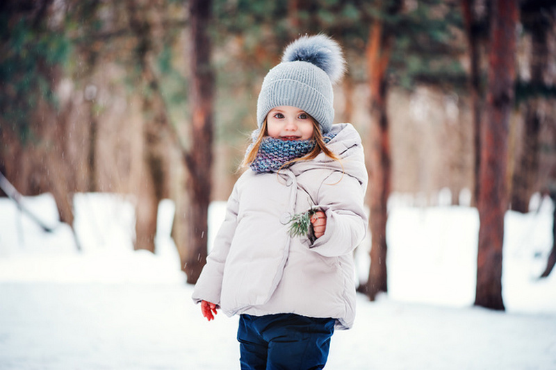 7 правил, как одеть ребенка на зимнюю прогулку
