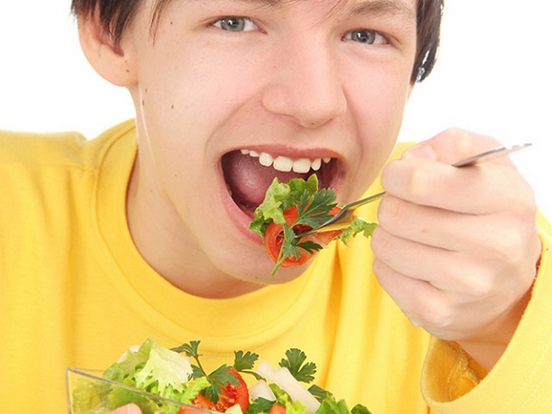 Американские ученые придумали, как убедить подростков есть овощи (рецепт прилагается)
