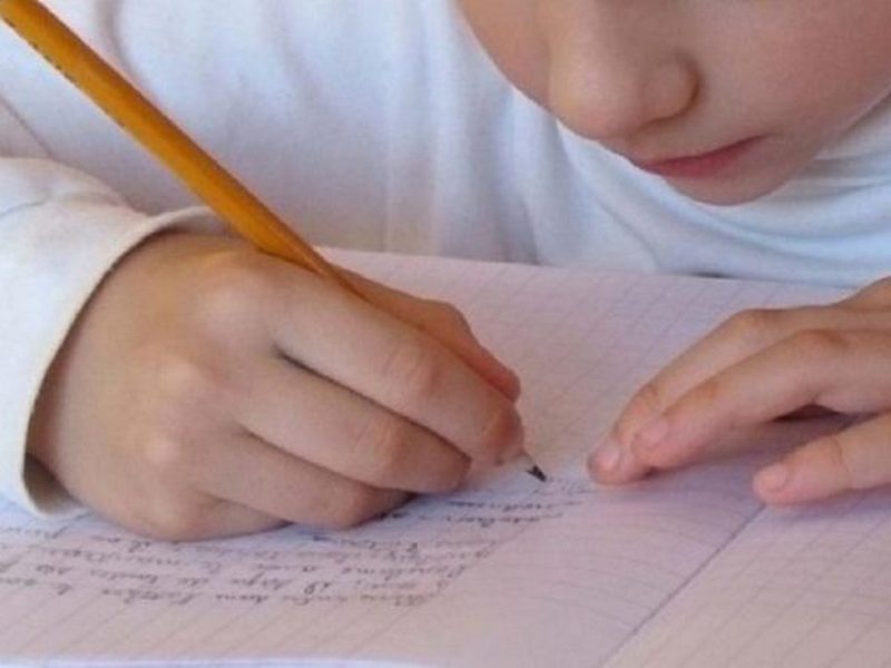 Как научить ребёнка писать сочинения