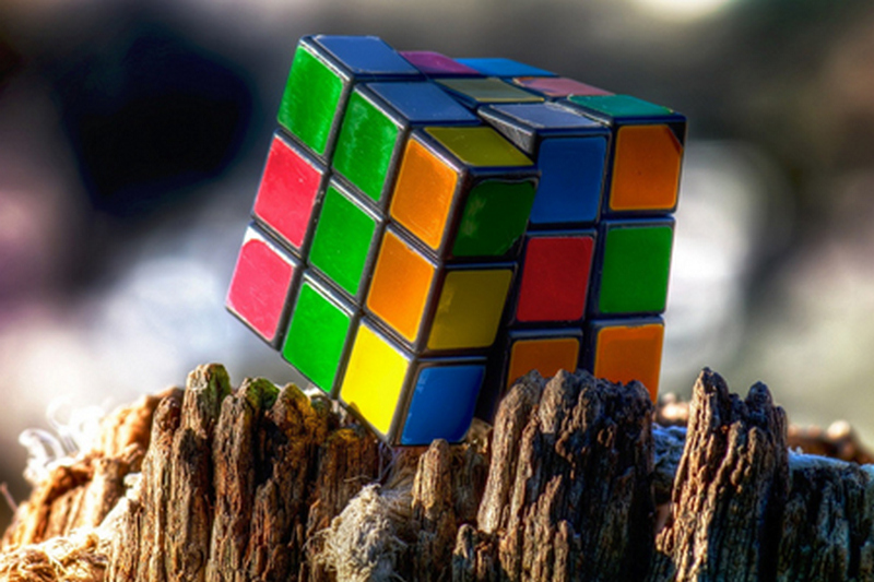 Установлен новый рекорд по сборке кубика Рубика