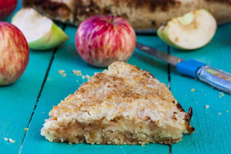Вкусно и просто: как приготовить насыпной яблочный пирог