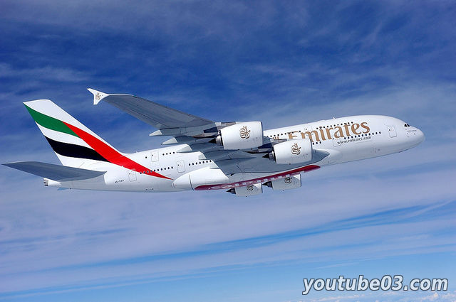 Пассажир требует от Emirates $3 тыс. из-за толстого соседа
