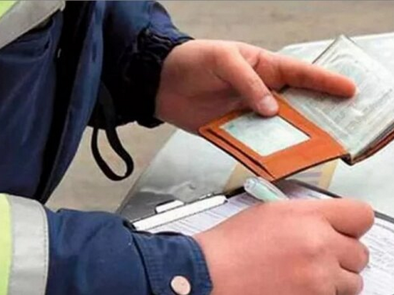 Украинским водителям рассказали, как проверить штрафы за нарушение ПДД