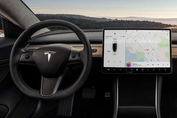 Tesla хочет лишить руль механической связи с колесами