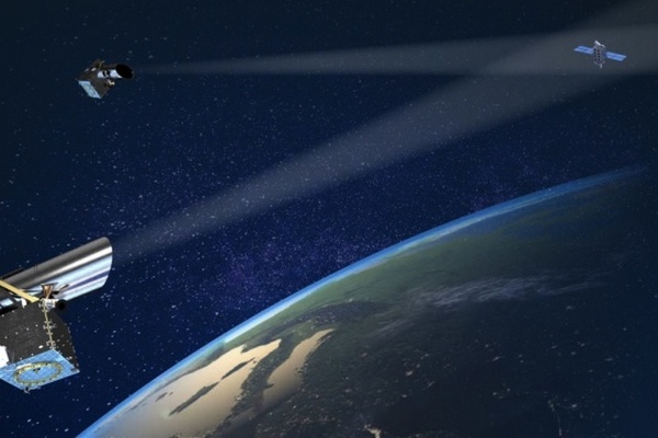Канада запустит спутники для слежения за космическим мусором