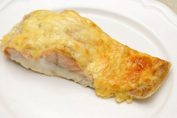 Рыбное филе запеченное с сыром