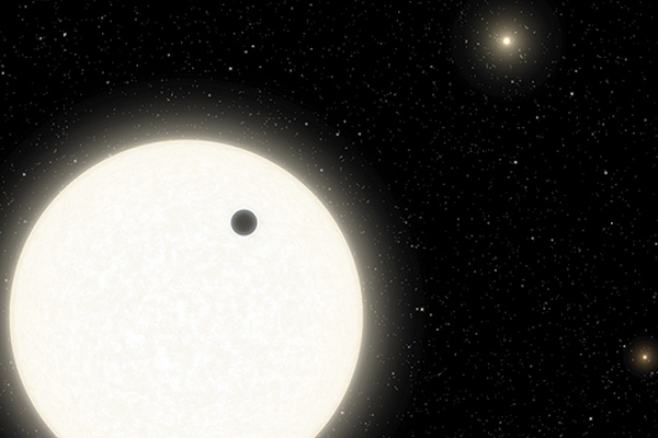 Астрономы подтвердили существование планеты с тремя солнцами