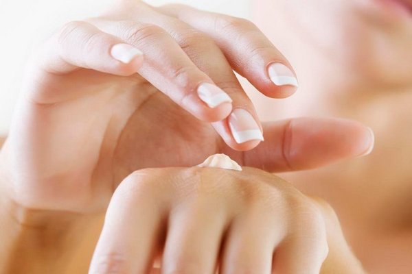 Как надолго сохранить красоту кожи рук и ногтей?