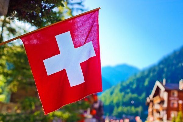 Один из банков Швейцарии добавил поддержку криптовалют