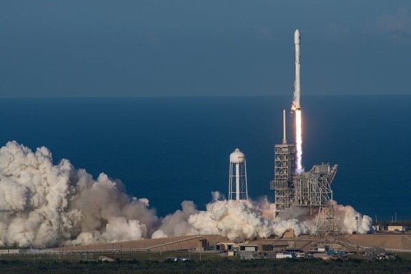 SpaceX отправит в космос еще 60 спутников Starlink