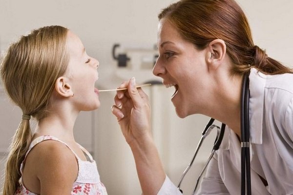 Как выглядит сухой кашель у ребенка?