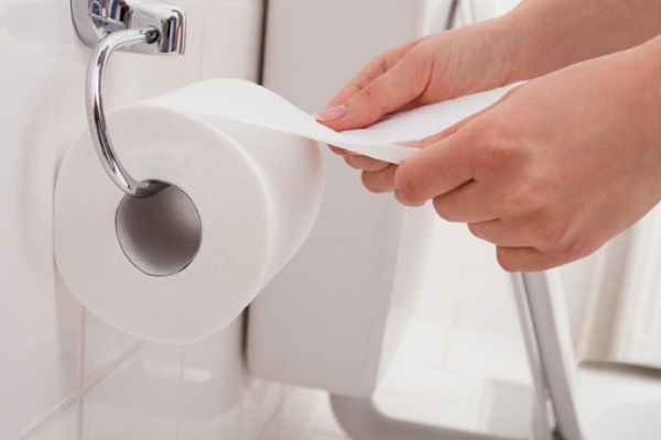 Медики объяснили, почему посещение туалета перед выходом из дома опасно для здоровья