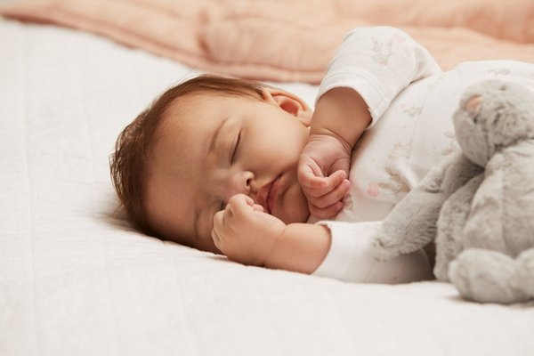 Топ-10 вредных советов и заблуждений, которые вы можете услышать о налаживании сна ребенка