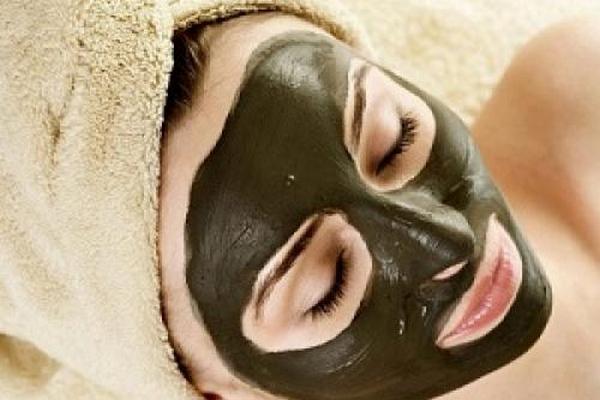 Как избавиться от черных точек на носу: эффективная маска