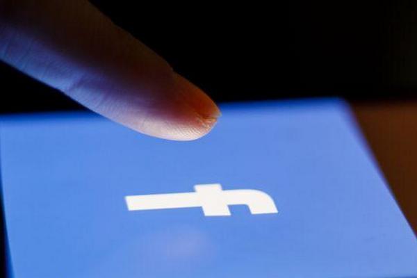 Facebook запускает функцию рассылки новостей