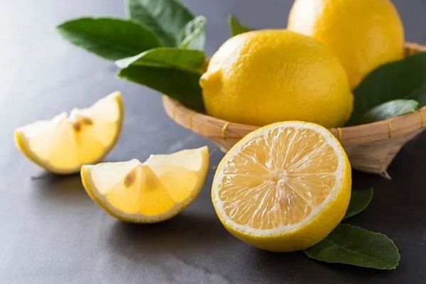 Маска лимонно-винная (отбеливающая) для рук