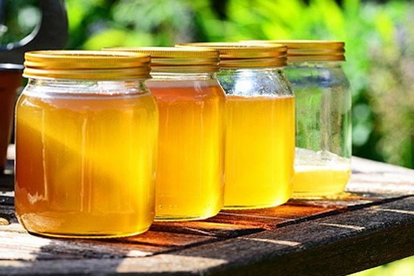 Как использовать мед в быту