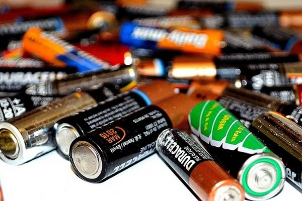 Известно, как безопасно утилизировать батарейки и аккумуляторы