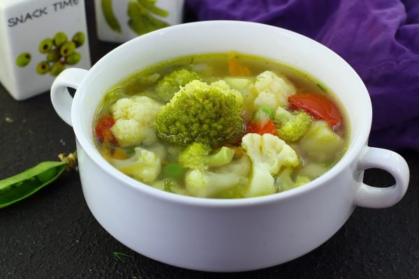 Рисовый суп с индейкой и овощами