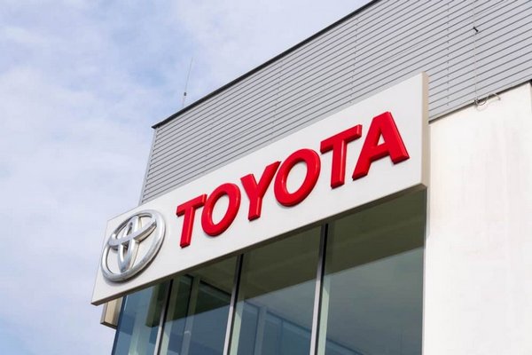Toyota отзывает более 500 тысяч машин