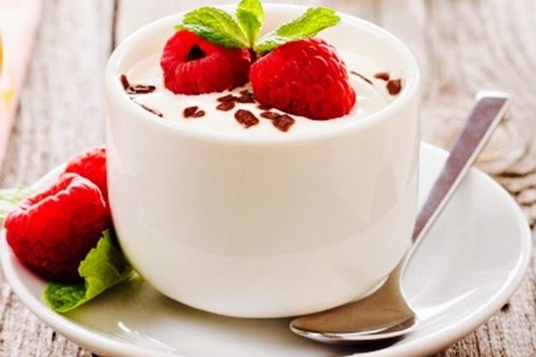 Фруктово-йогуртовый десерт с лукумом