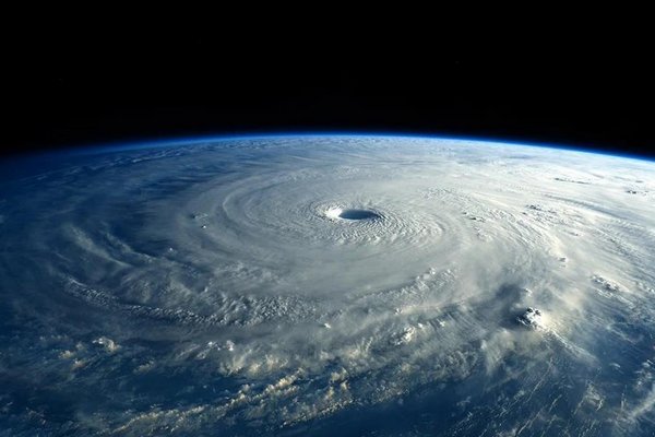 Ученый поведал о гигантской озоновой дыре над тропиками