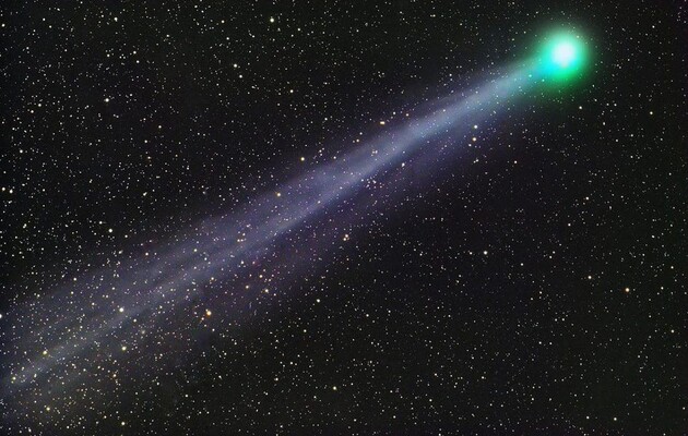 На этой неделе с Землей сблизится самая яркая известная комета, она уже удивила ученых
