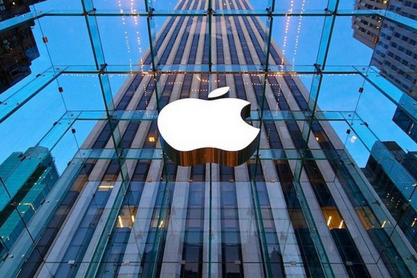 Доходы Apple растут из-за высокого спроса на iPhone