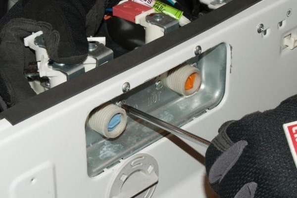 Почему стиральная машина перестала набирать воду? Причины.