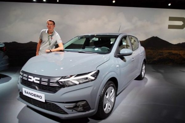 Новые Dacia Sandero и Sandero Stepway – первые “живые“ фото