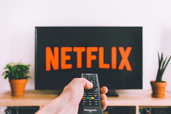Netflix введет штрафы для пользователей: в чем причина