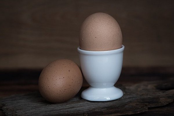 Как отреагирует организм, если каждый день съедать на завтрак два яйца