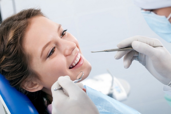 Какими преимуществами выделяется стоматология Doctor Smile?