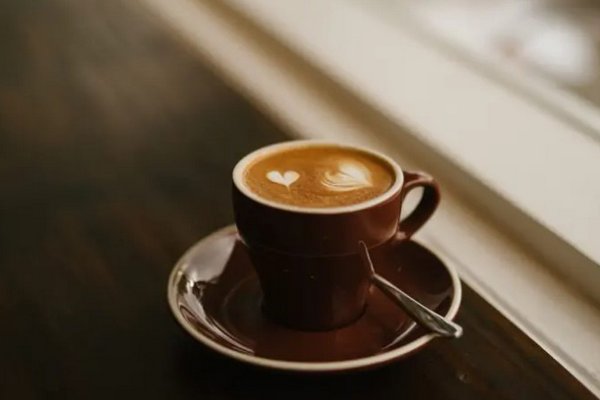 Зачем наливать ацетон в кофе: работает даже лучше 