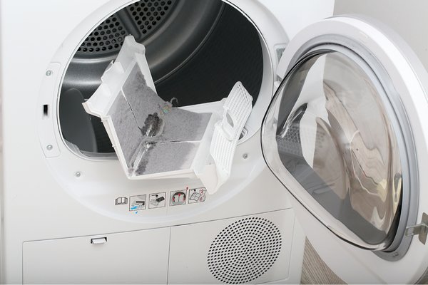 Поможет сэкономить на ремонте: как почистить фильтр стиралки самостоятельно