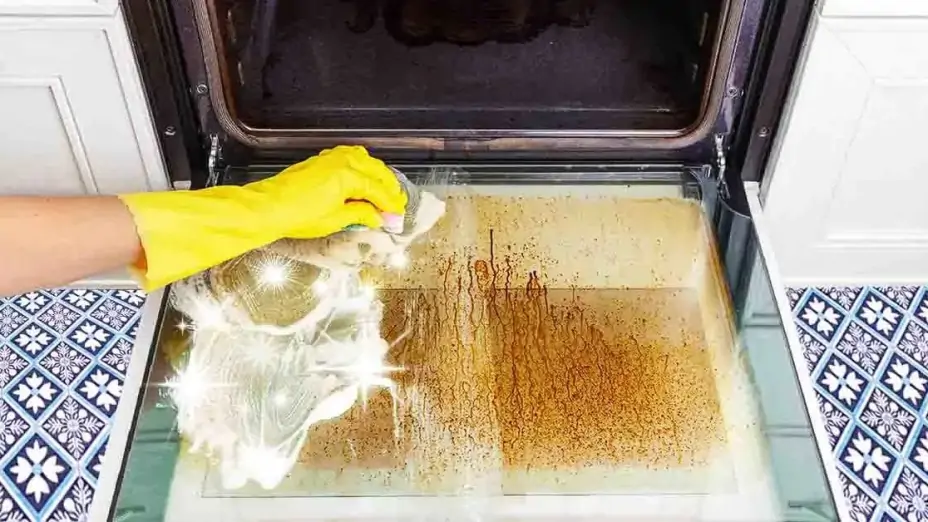 Стекло духовки будет как из магазина: эффективные натуральные продукты для очистки техники