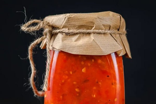 Этот соус заменит магазинный кетчуп: острая грузинская аджика – простой рецепт