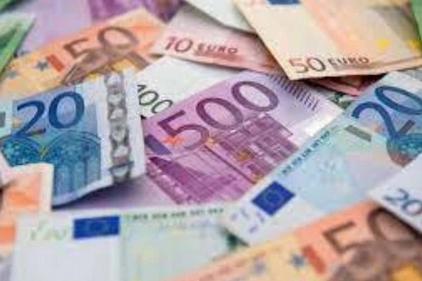 Курс валют на 6 января: сколько стоят доллар, евро и злотый