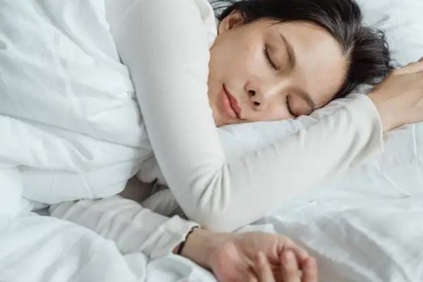 7 советов, чтобы легко заснуть, если вас мучают тревожные мысли