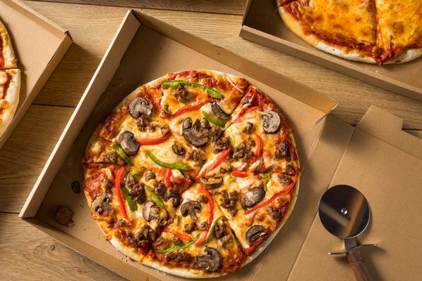 Почему коробки для пиццы квадратные: неожиданное объяснение