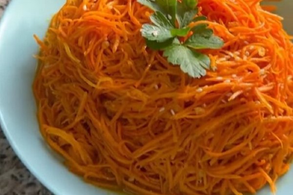 Салат с морковью по-корейски, который вызовет ностальгию: идеальный рецепт
