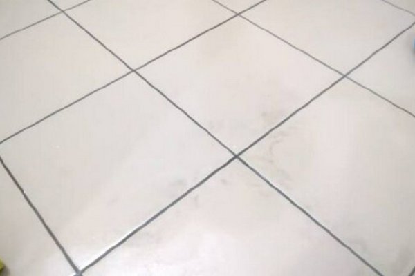 Как очистить пол из фарфора и керамической плитки: несколько простых шагов